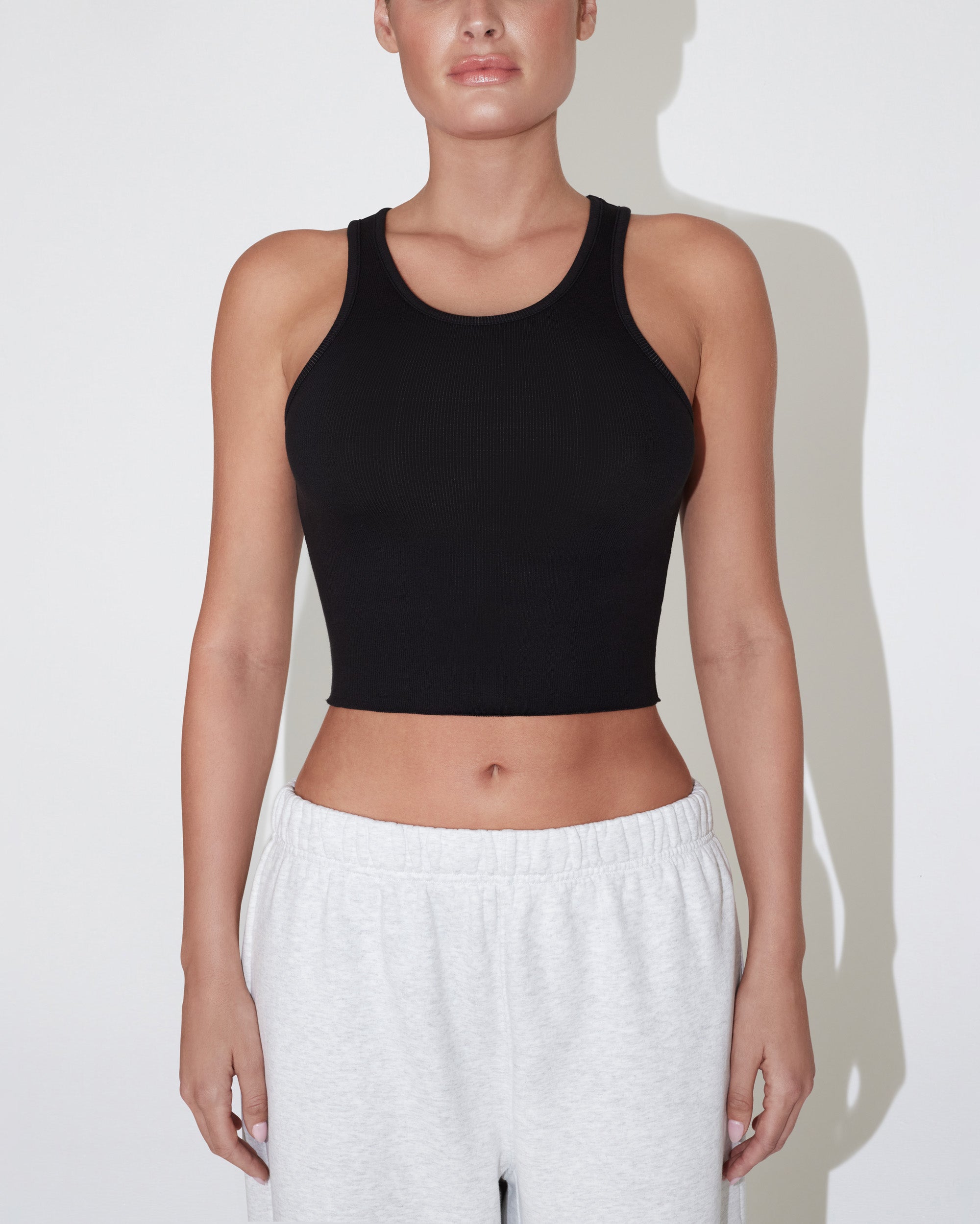 Cropped Raw Hem Rib Tank | Black