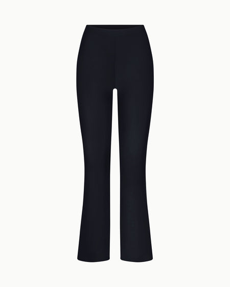 Sleek Stretch Low Rise Pant | Black