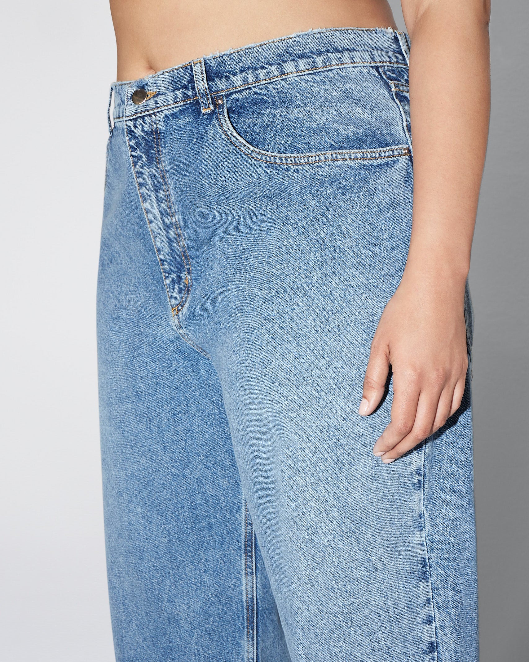 Classic Low Rise Denim | Light Wash