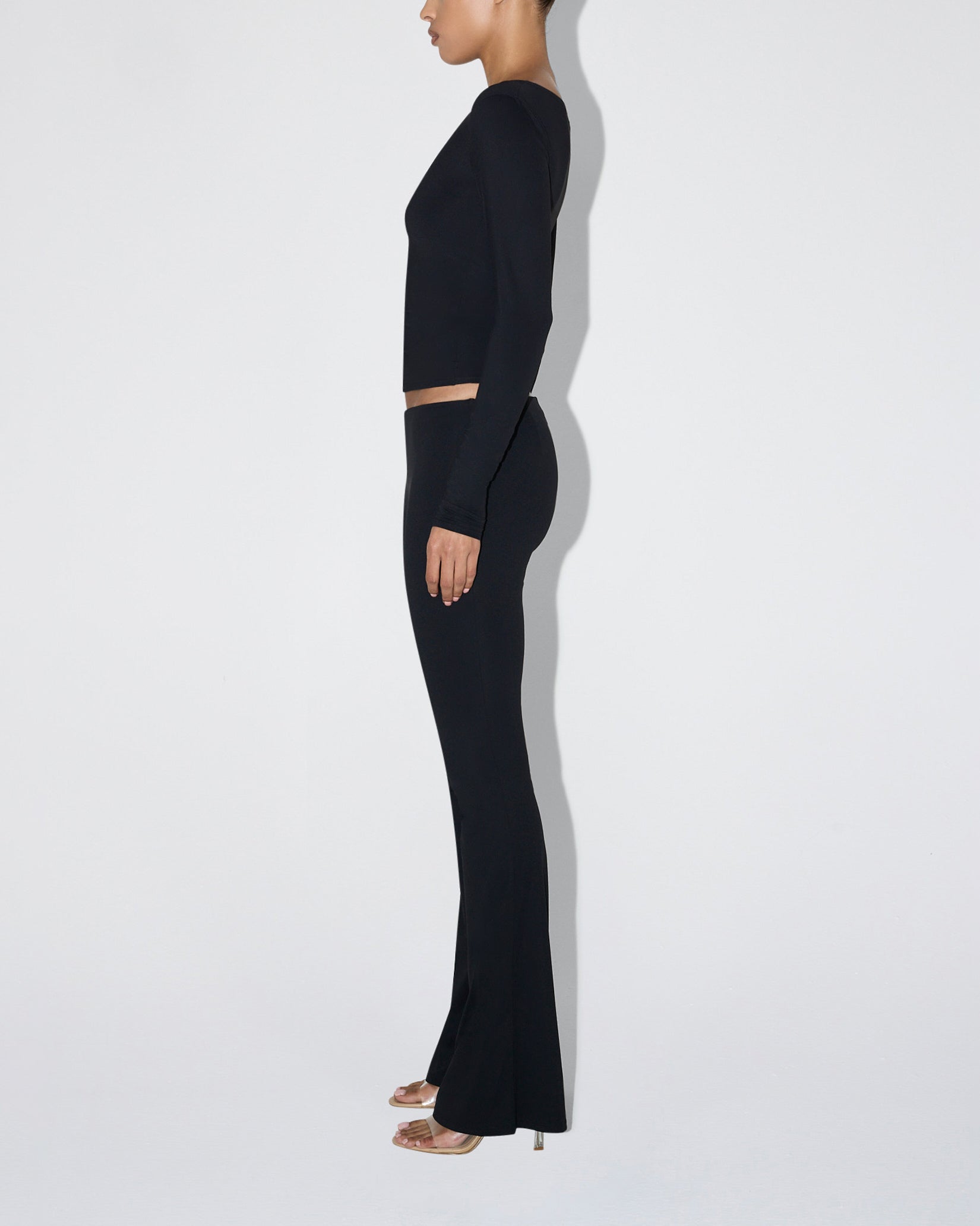 Smooth Stretch Low Rise Pant | Black