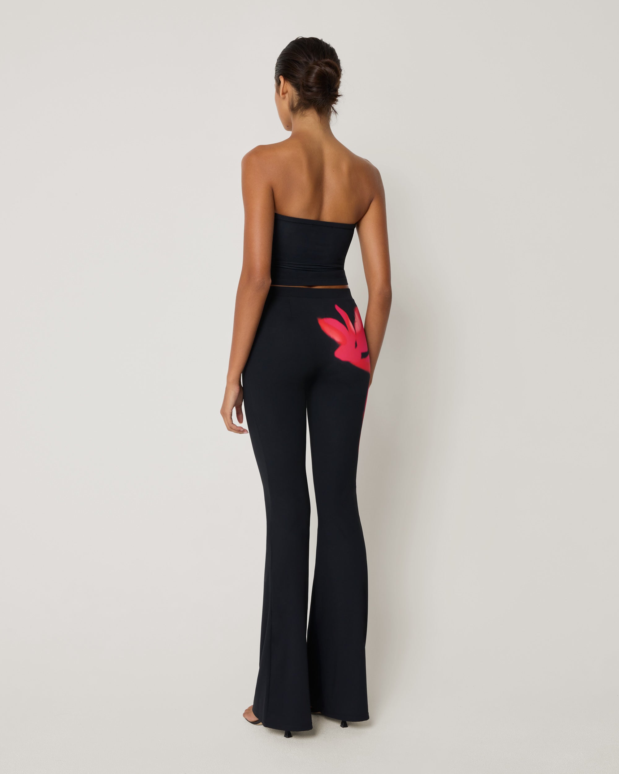 Smooth Stretch Tube Top | Black Peony