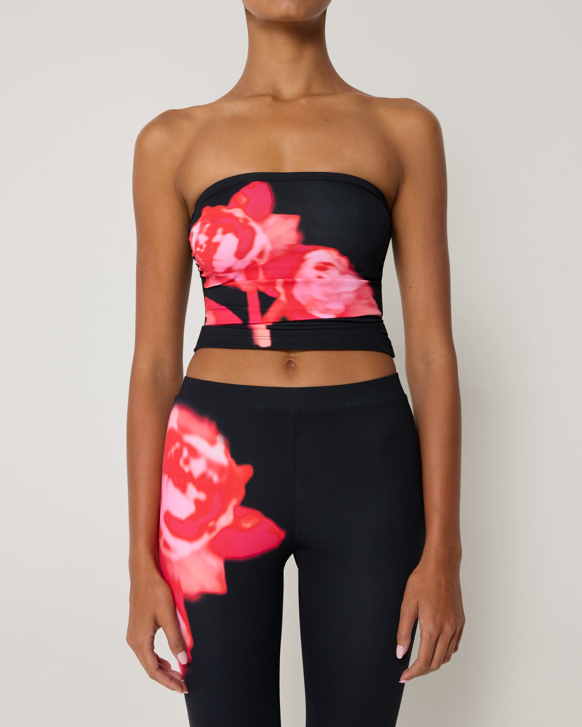 Smooth Stretch Tube Top | Black Peony