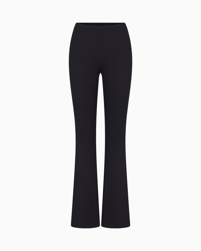 Smooth Stretch Low Rise Pant | Black