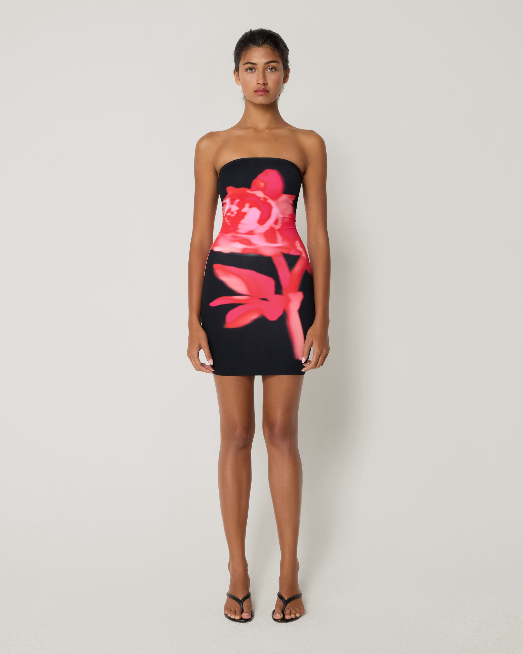 Smooth Stretch Strapless Mini Dress | Black Peony