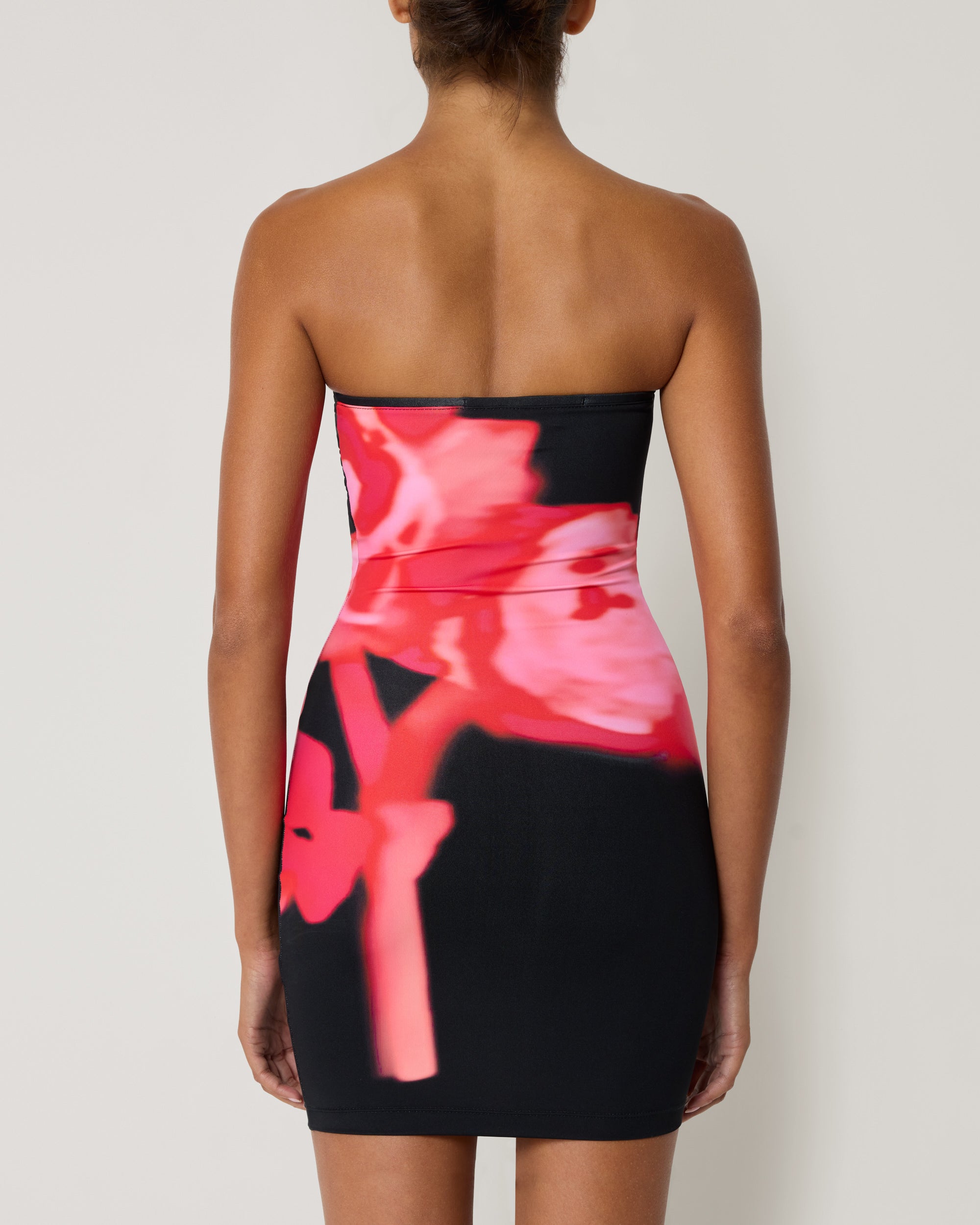 Smooth Stretch Strapless Mini Dress | Black Peony